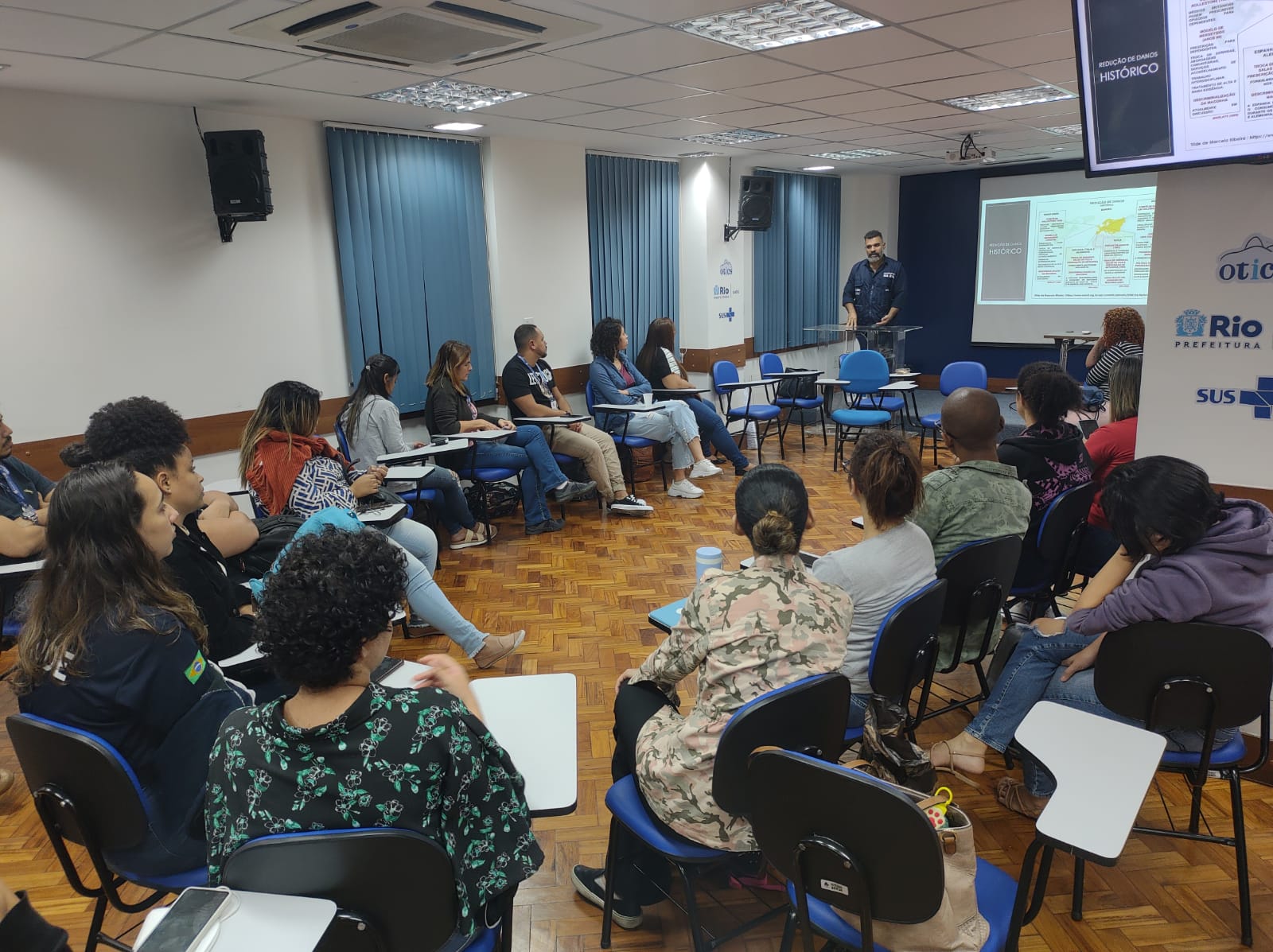 Aula PREFC: Abordagens às pessoas com problemas relacionados ao uso de álcool e drogas