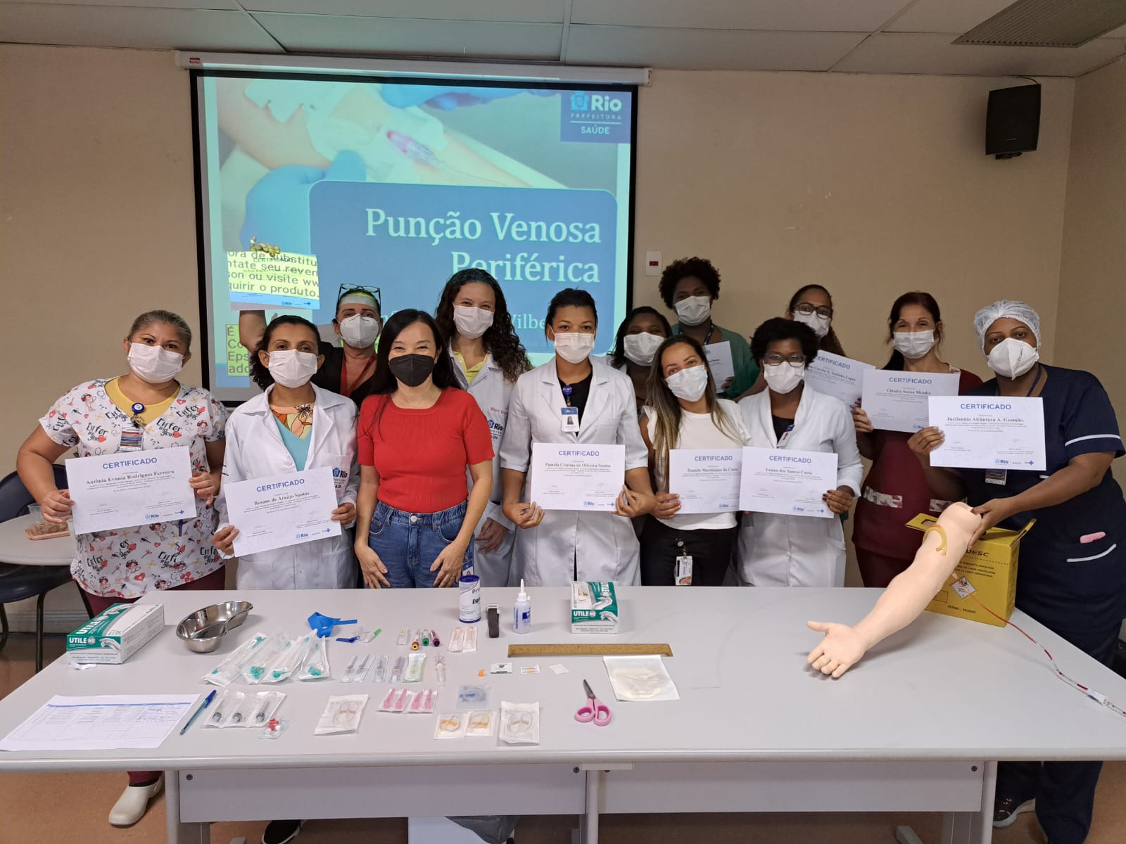 Tem início a 1ª turma do Curso de Punção Venosa Periférica no Complexo Municipal do Hospital Souza Aguiar