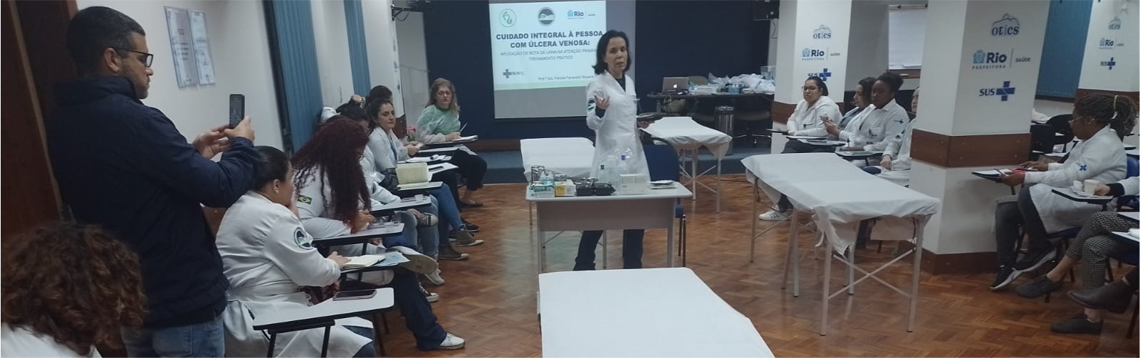 Aula PREFC: Cuidado integral à pessoa com úlcera venosa – Aula prática, Aplicação de bota de Unna na Atenção Primária