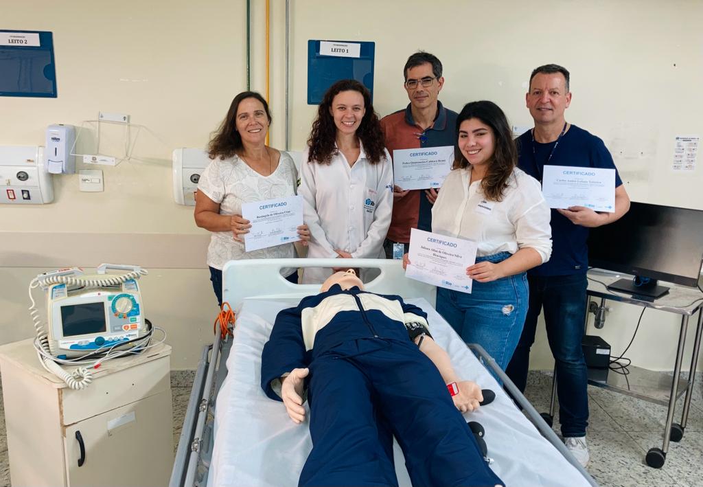 99ª Turma Do Curso de Suporte Avançado à Vida em Emergências no Hospital Souza Aguiar