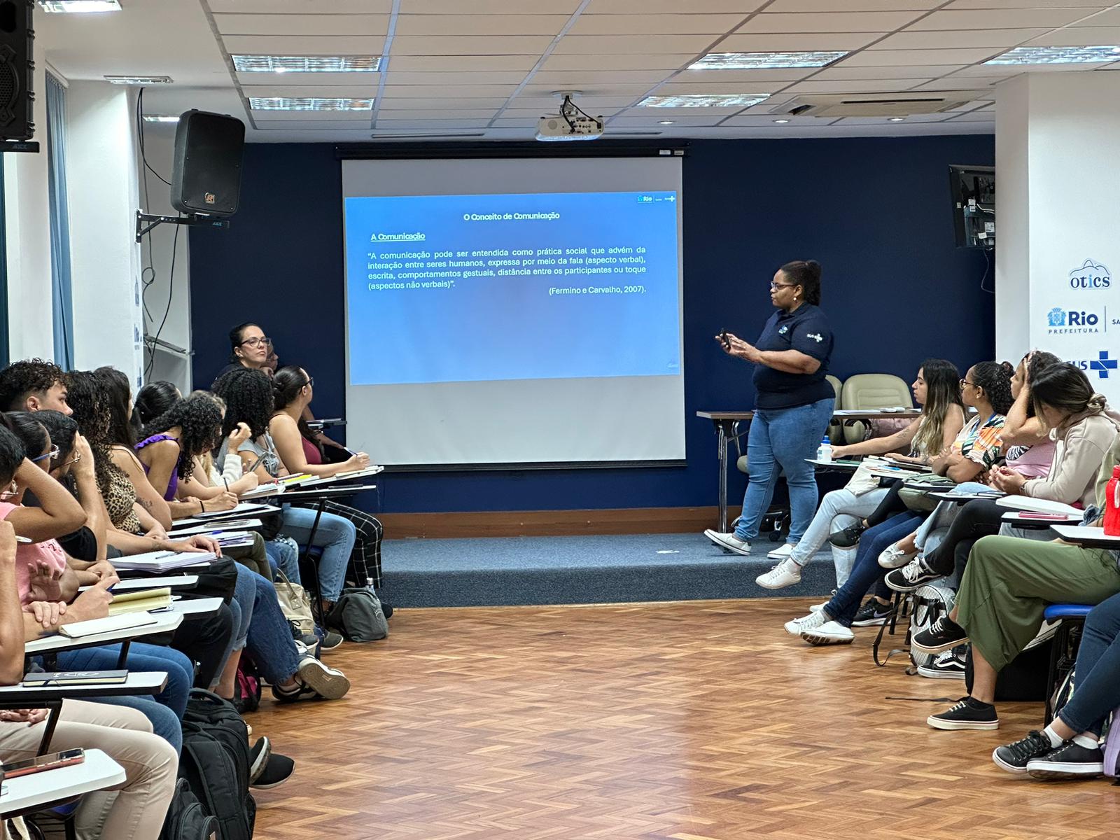 Aula PREFC: Habilidades de Comunicação Clínica e Escutatória