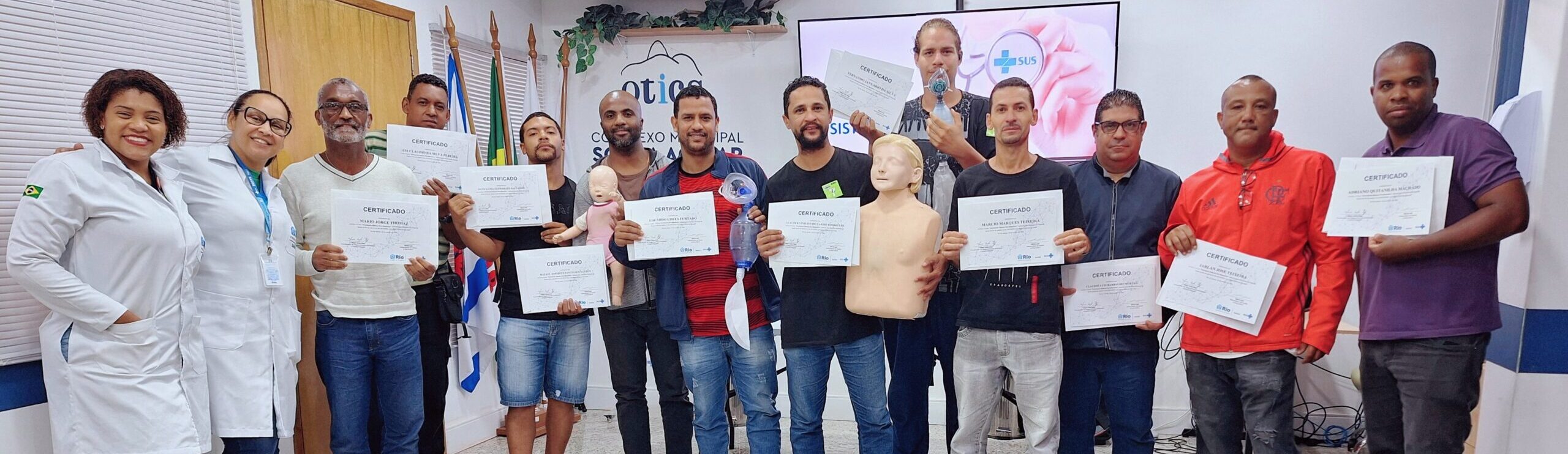 SMS-RJ e Riosaúde juntas na 23ª turma do Curso de Orientações Básicas aos Maqueiros – OBAMA no OTICS Souza Aguiar