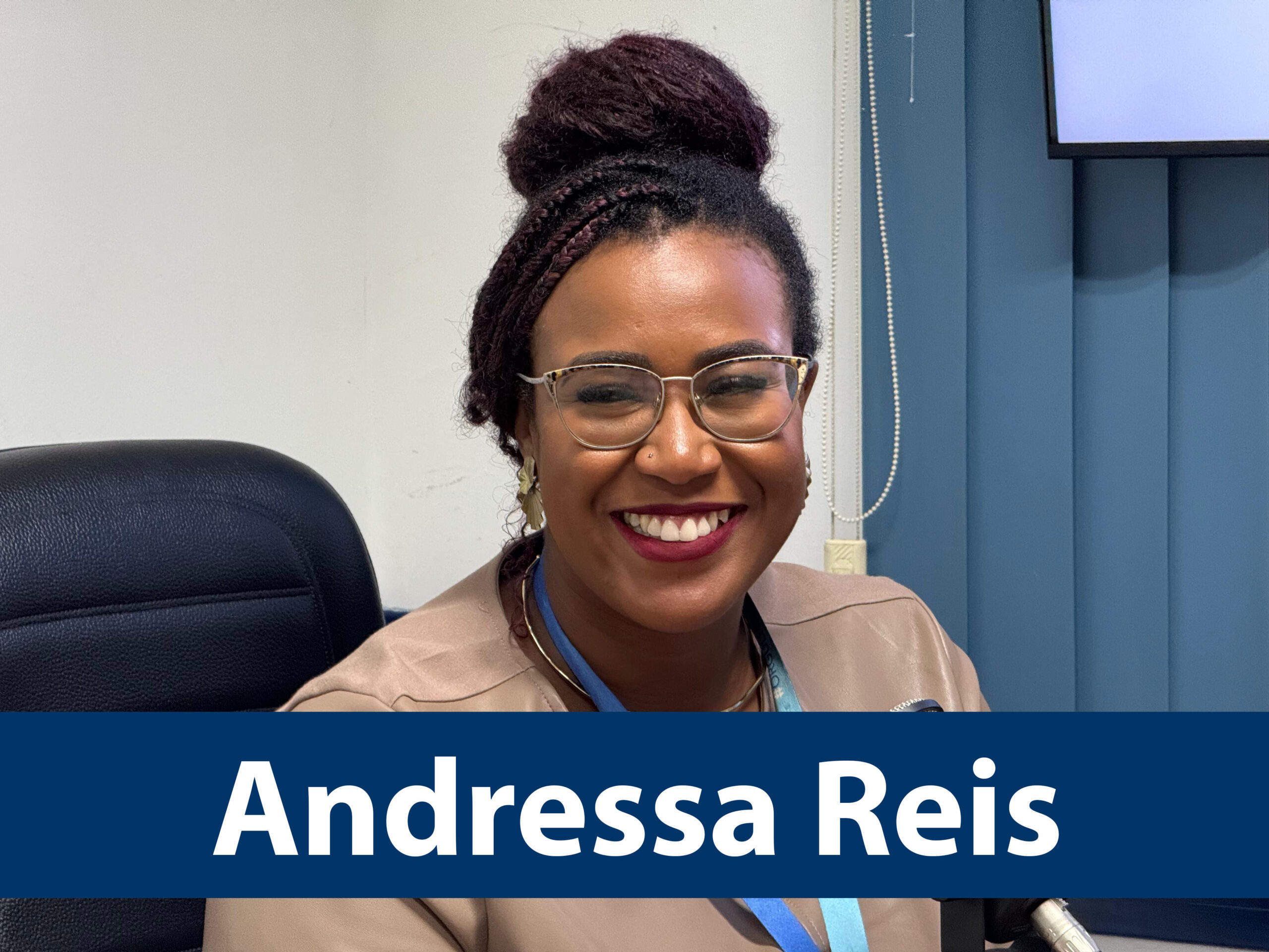 Apresentação da 7ª turma do MPAPS no III Seminário Accountability da Rede OTICS-Rio e TEIAS Manguinhos (Andressa Reis)