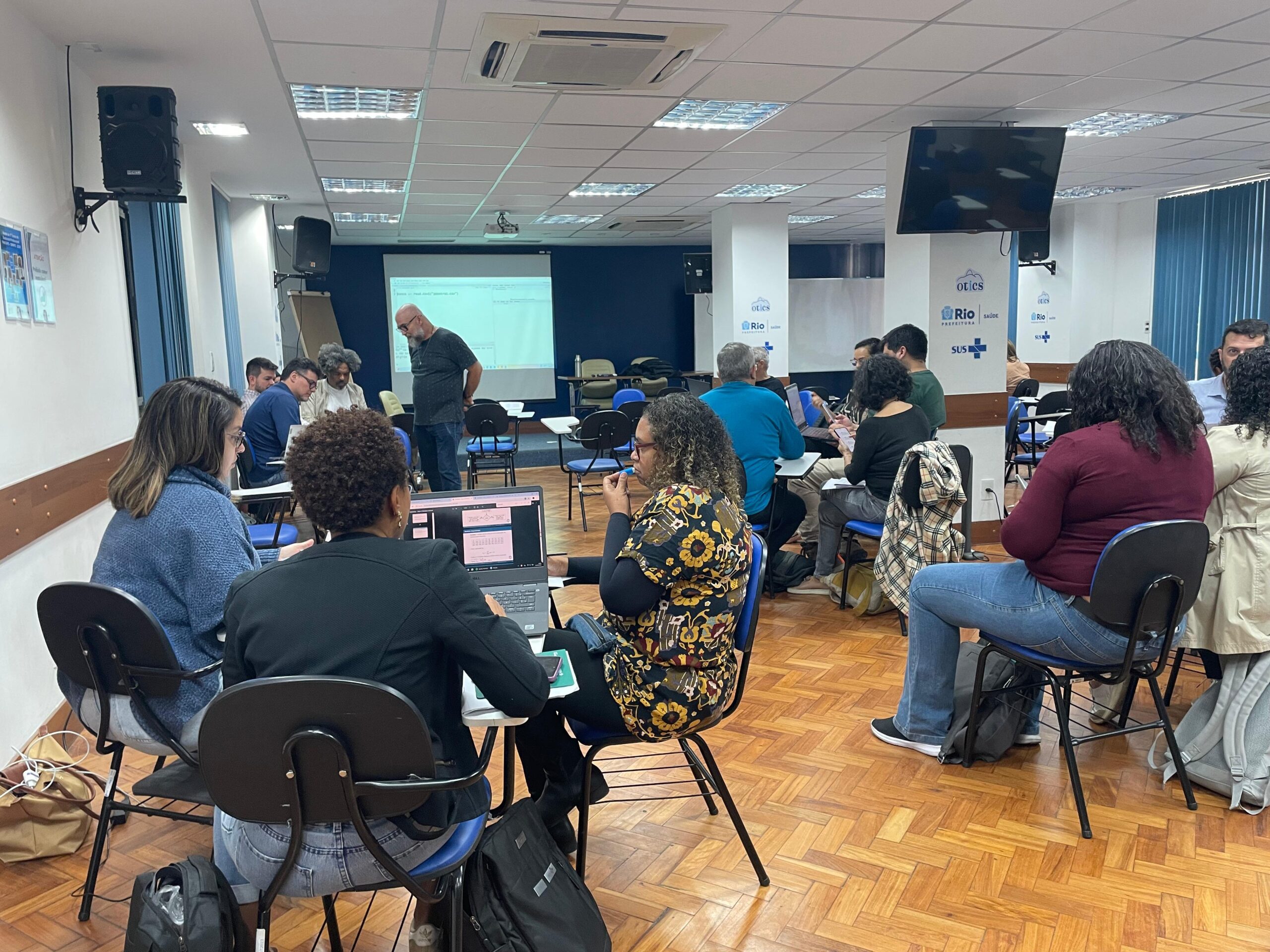 Aula DPAPS: Avaliação em Grupo e Introdução à Avaliação em Saúde