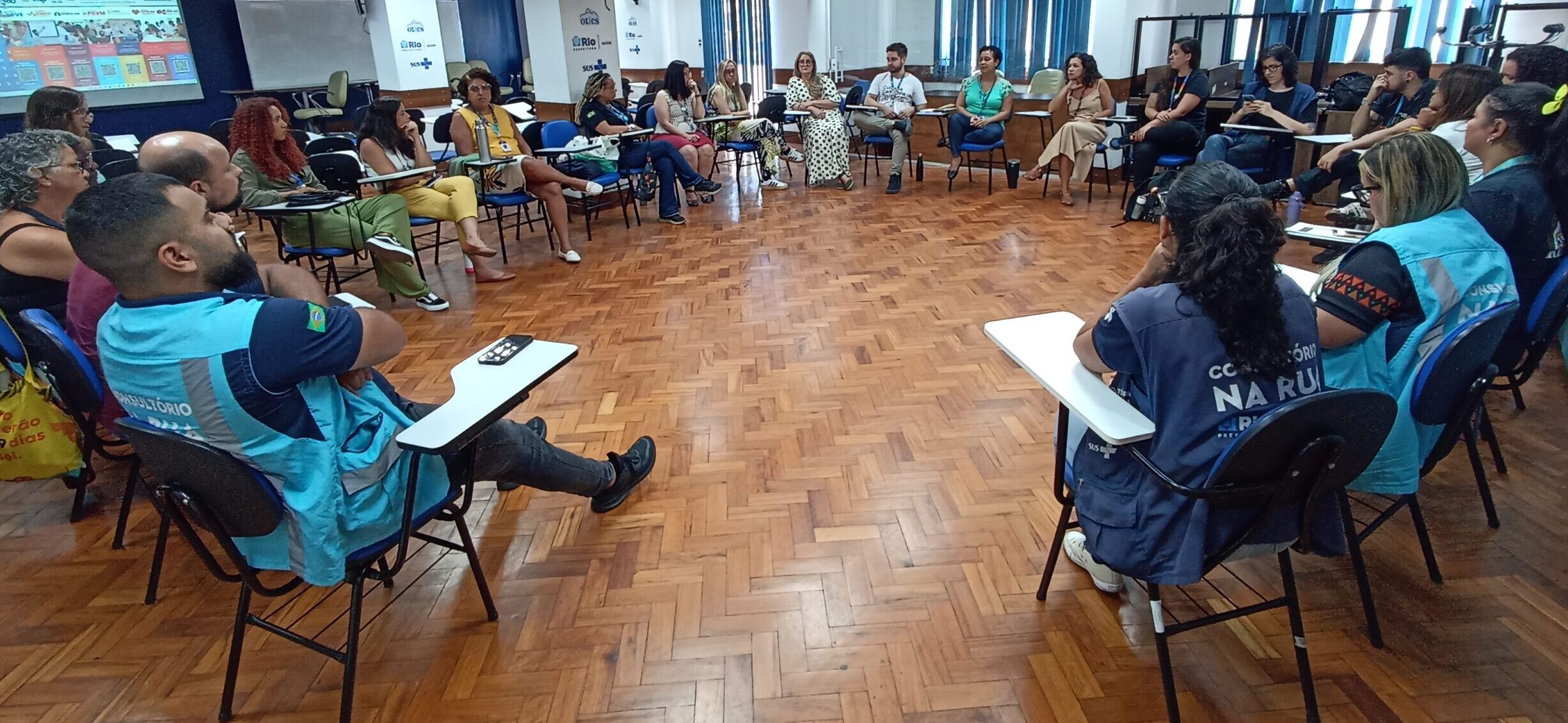 Oficina de Planejamento Equipes Consultório na Rua (CNAR)  Área Programática (AP) 1.0