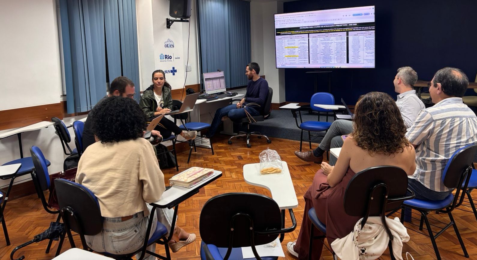 Grupo de Trabalho de Docência do Programa de Residência em Medicina de Família e Comunidade( PRMFC )